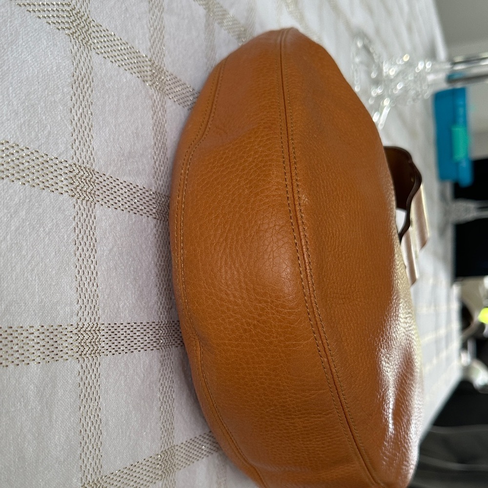 ✨ Authentic Dior Trotteur  Hobo Bag – Tan Leather with Gold Hardware ✨ - Picture 11 of 16